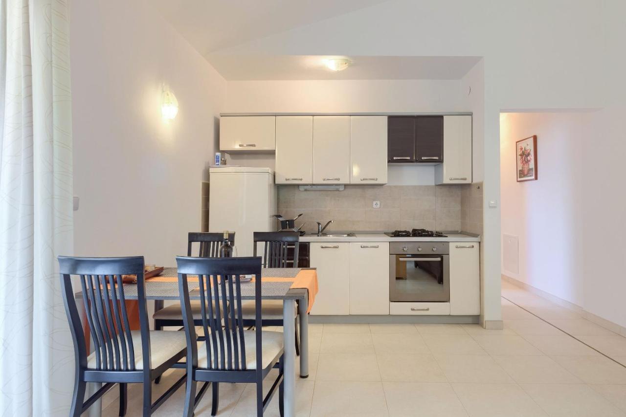 Apartments Boris Fazana Luaran gambar