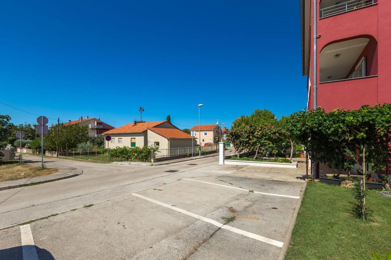 Apartments Boris Fazana Luaran gambar
