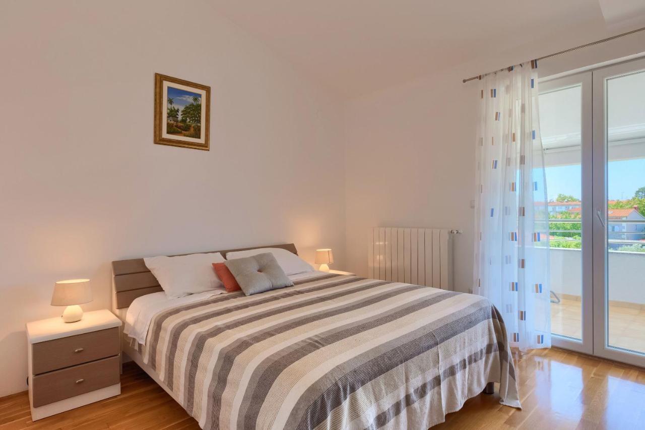 Apartments Boris Fazana Luaran gambar