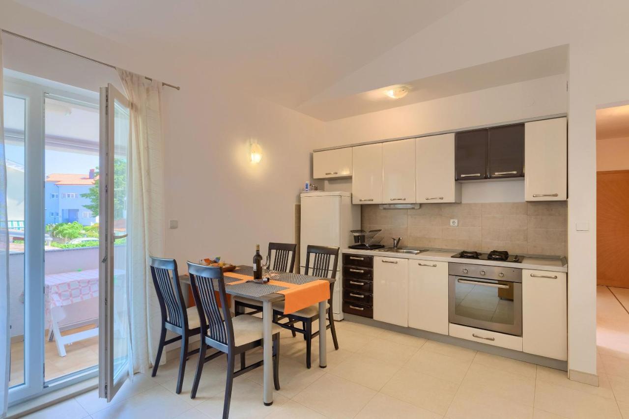 Apartments Boris Fazana Luaran gambar